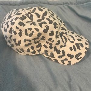 Barely warn Aerie leopard gray ball cap hat!